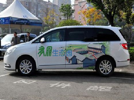 闽清户外车贴喷绘如何保持效果?